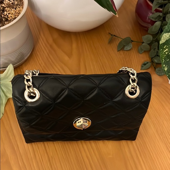 🚨SOLD ELSEWHERE🚨Kate Spade New York Black Quilted Shoulder Bag with Gold Chain - Picture 13 of 14